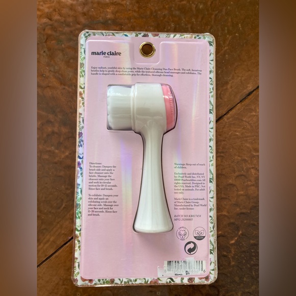 Marie Claire Duo face cleansing brush 3/$18 - Picture 2 of 5